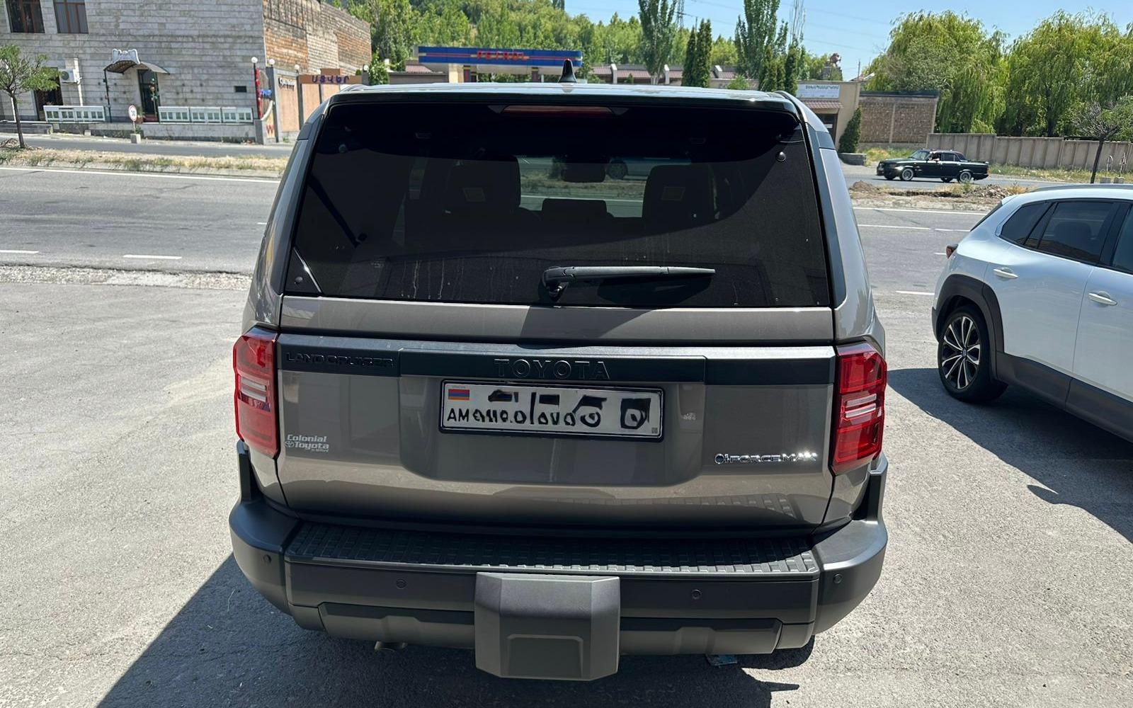 Toyota Land Cruiser Prado 4
