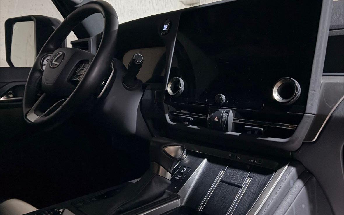 2024 Lexus GX 7
