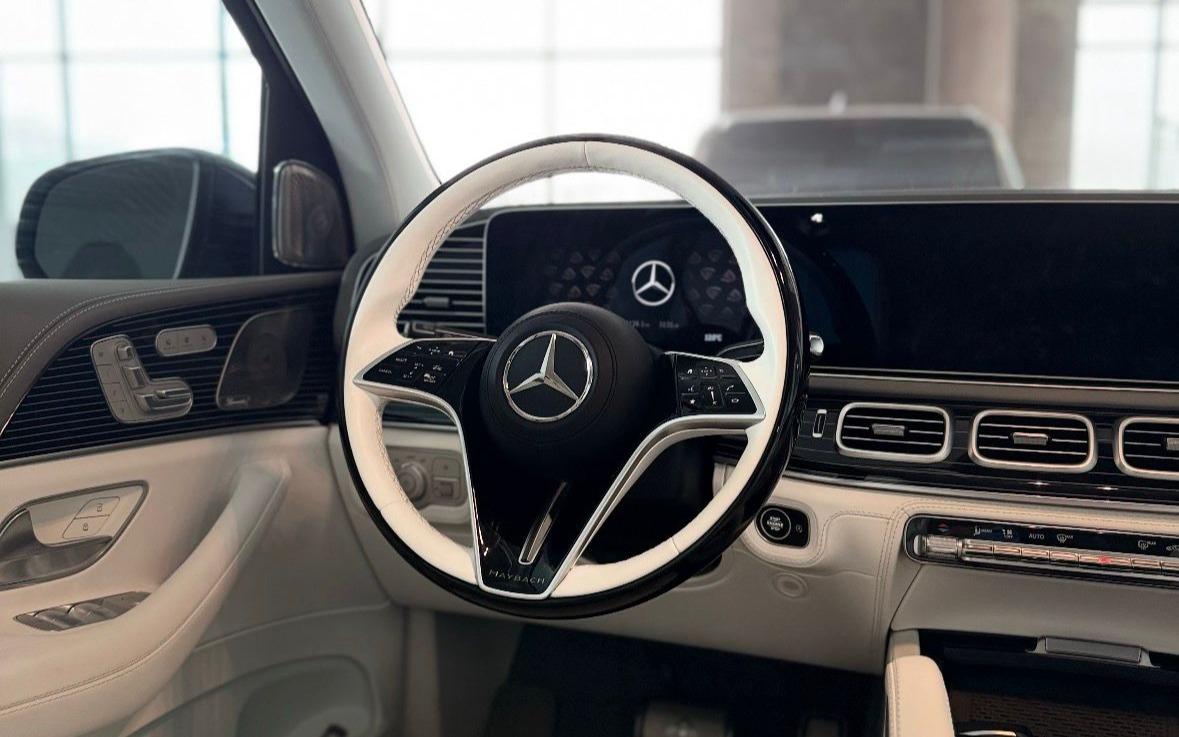  Mercedes-Benz Maybach GLS 8