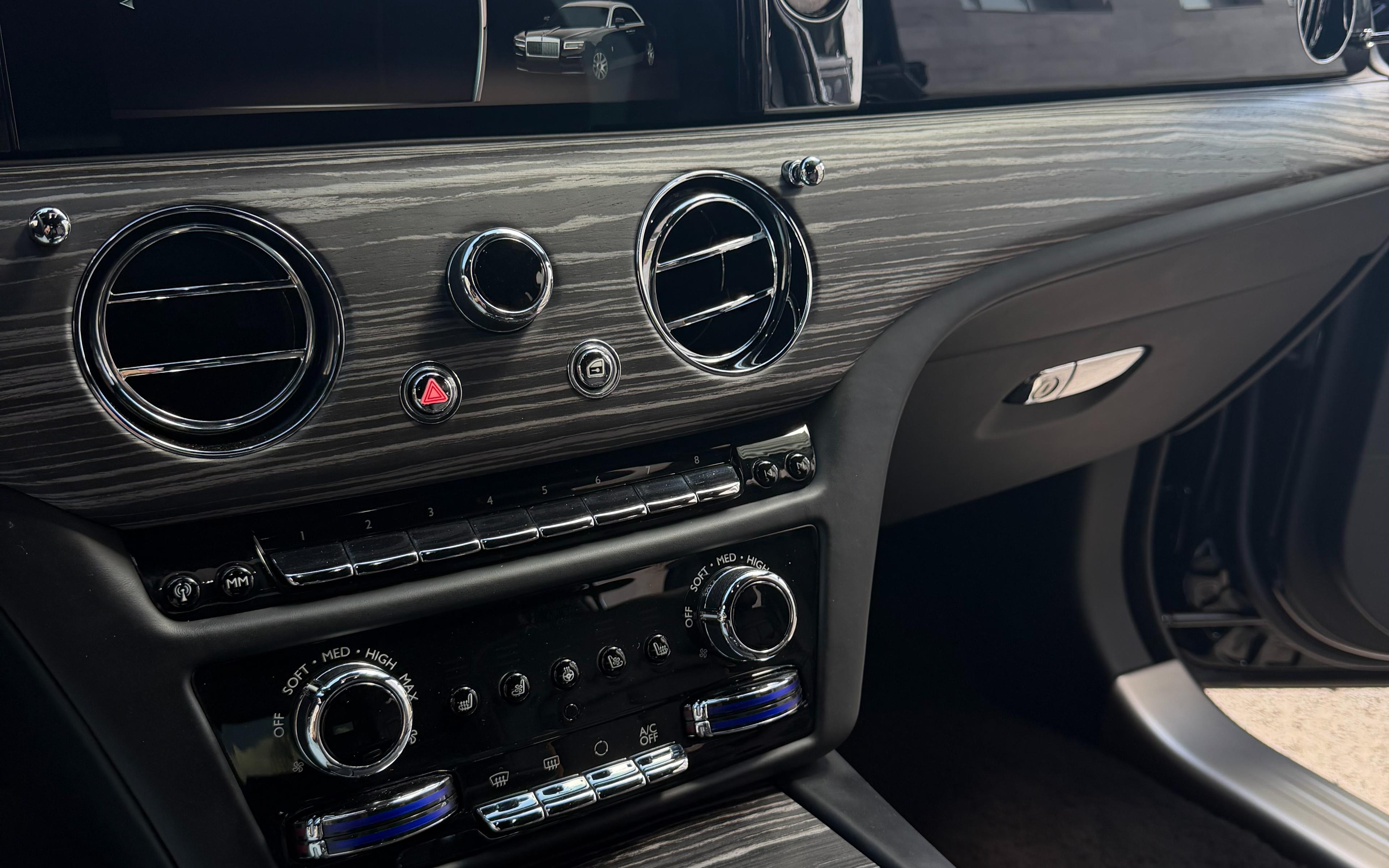 Rolls-Royce Ghost 8
